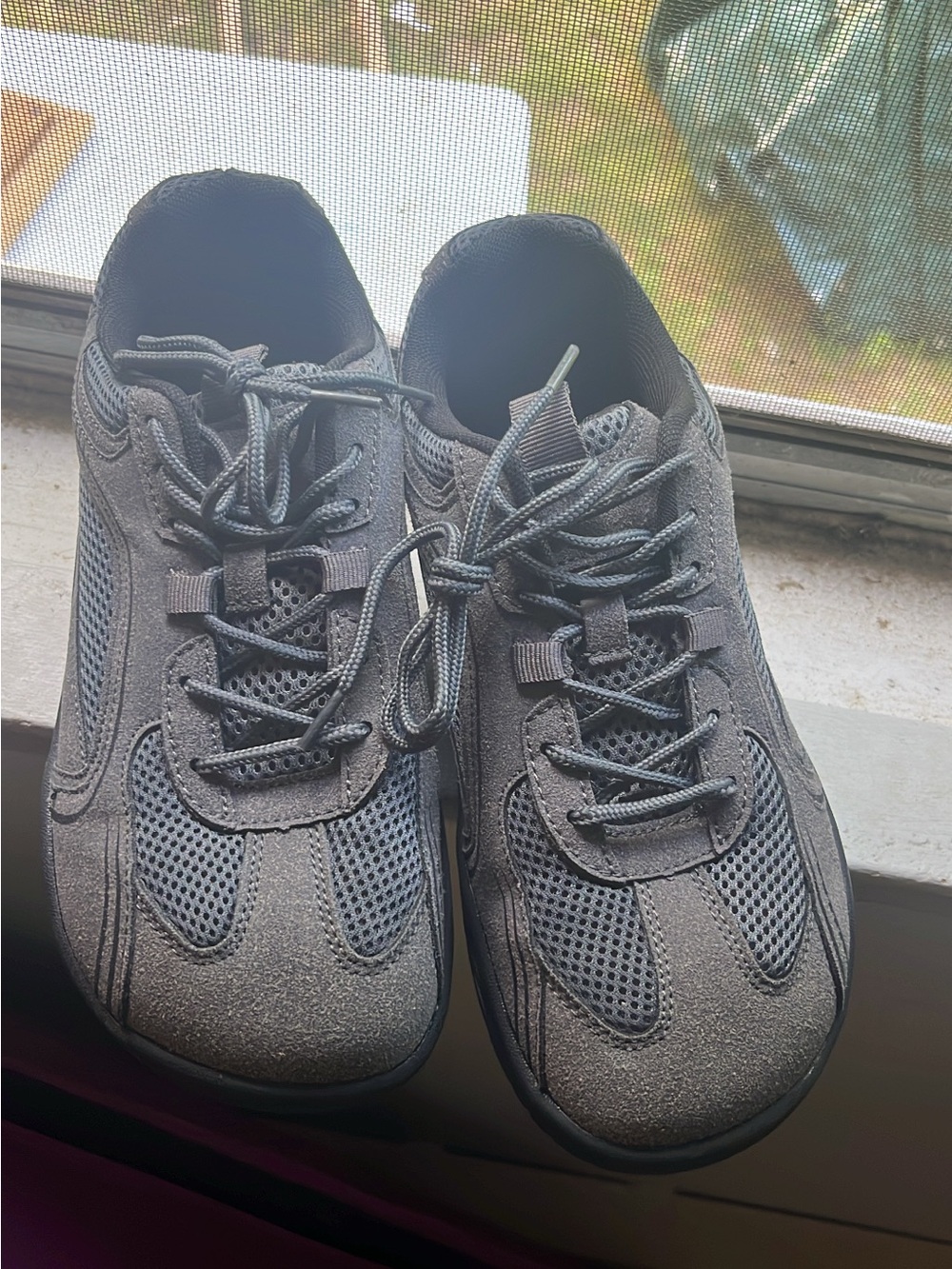 Unbranded barefoot sneakers